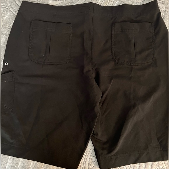 Active Shorts - Picture 3 of 4